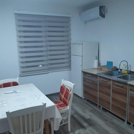 As Guesthouse Krzevici Εξωτερικό φωτογραφία